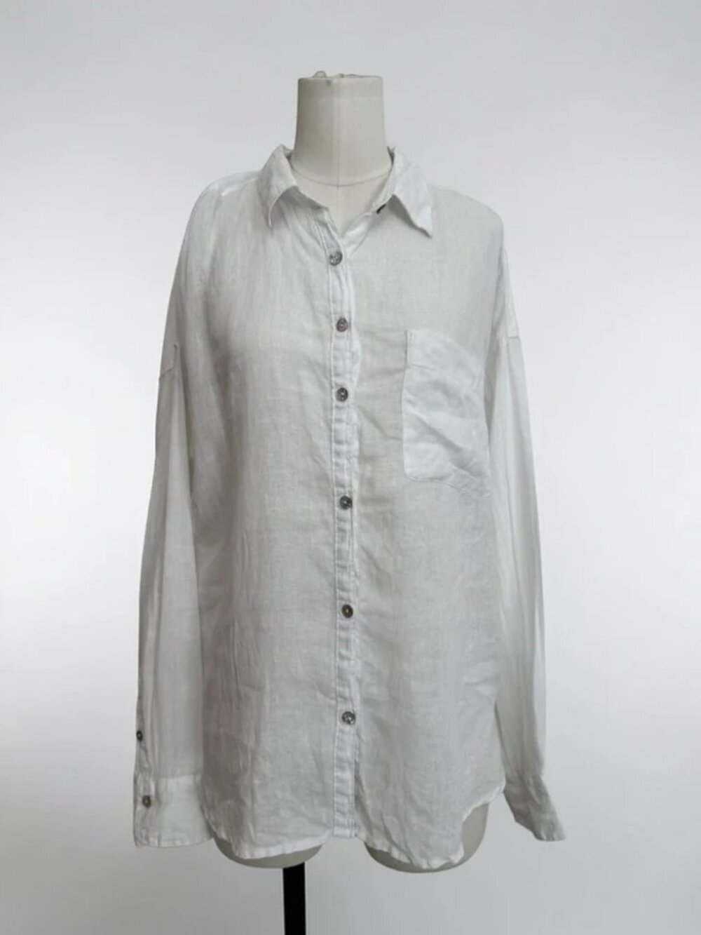 Nicole Miller New York 100% Linen White Button Front Shirt Size M